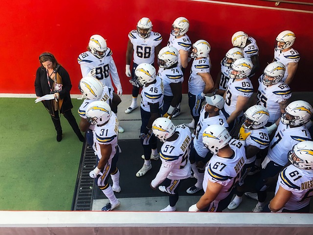 通过早期的 通过早期的